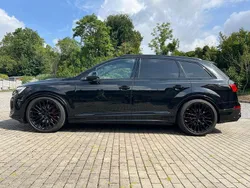 Schwarz Gebraucht 2024 Audi Q7 S-Line SUV | 94.900 €