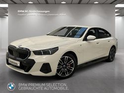 Weiß Gebraucht 2024 BMW 550e Comfort Edition Limousine | 76.970 € (Fairer Preis)