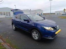 Blau Gebraucht 2015 Nissan Qashqai Acenta SUV | 13.500 € (Etwas zu teuer)