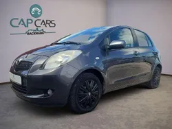 Grau Gebraucht 2009 Toyota Yaris Sol Limousine | 2.900 € (Guter Preis)