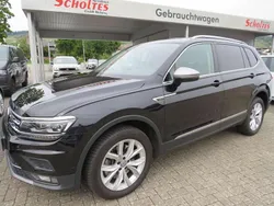 Deep black perleffekt Gebraucht 2018 VW Tiguan Allspace Highline SUV | 23.680 € (Fairer Preis)