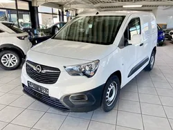 Weiß Gebraucht 2021 Opel Combo Van / Kleinbus | 11.980 € (Guter Preis)