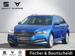Blau / raceblau Gebraucht 2021 Skoda Superb Style Kombi | 32.680 € (Etwas zu teuer)