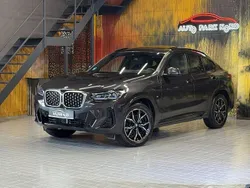 Grau Gebraucht 2024 BMW X4 M Sport SUV | 56.900 € (Fairer Preis)