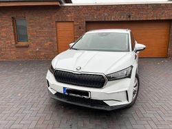 Weiß Gebraucht 2023 Skoda Enyaq iV SUV | 26.990 € (Guter Preis)