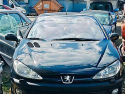 Blau Gebraucht 2001 Peugeot 206 CC Cabrio | 1.200 €