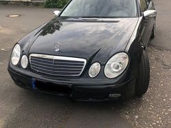 Schwarz Gebraucht 2006 Mercedes 200 Limousine | 8.000 € (Fairer Preis)