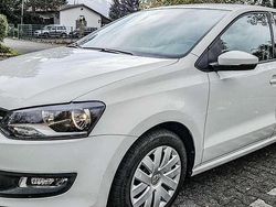 Weiß Gebraucht 2010 VW Polo Comfortline Limousine | 6.100 € (Fairer Preis)