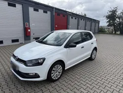 Weiß Gebraucht 2016 VW Polo Trendline Kleinwagen | 8.700 € (Guter Preis)