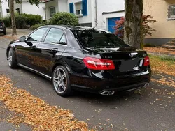 Schwarz Gebraucht 2011 Mercedes E63 AMG AMG Limousine | 42.100 €
