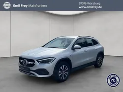Silber Gebraucht 2021 Mercedes GLA250 Style SUV | 32.450 € (Fairer Preis)