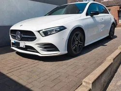Weiß Gebraucht 2019 Mercedes A250 AMG line Limousine | 20.800 € (Guter Preis)