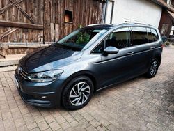 Grau Gebraucht 2017 VW Touran Sound Van / Kleinbus | 16.100 € (Guter Preis)