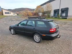 Schwarz Gebraucht 2002 Volvo V40 Kombi | 1.399 € (Fairer Preis)