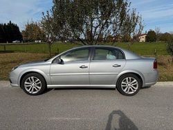 Silber Gebraucht 2007 Opel Vectra Cosmo Limousine | 3.500 € (Fairer Preis)