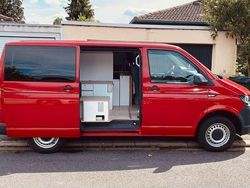 Rot Gebraucht 2016 VW T6 Van | 38.000 €