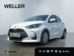 Weiß Gebraucht 2023 Toyota Yaris Comfort Kleinwagen | 14.790 € (Guter Preis)