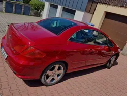 Rot Gebraucht 2004 Peugeot 307 CC Cabrio | 4.500 € (Etwas zu teuer)