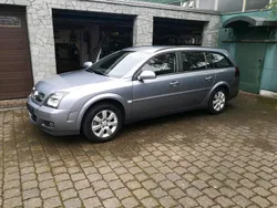 Silber Gebraucht 2003 Opel Vectra Kombi | 4.750 €