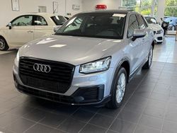 Silber Gebraucht 2016 Audi Q2 Design SUV | 16.800 € (Fairer Preis)