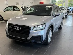 Silber Gebraucht 2016 Audi Q2 Design SUV | 17.799 € (Etwas zu teuer)