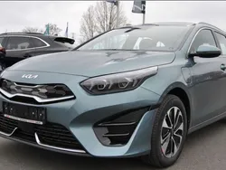 Yucca steel grau metallic Gebraucht 2024 Kia Ceed Sportswagon Spirit Kombi | 27.880 € (Guter Preis)