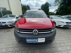 Rot Gebraucht 2016 VW Caddy Van / Kleinbus | 10.490 € (Superpreis)