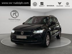Deep black perleffekt (metallic) Gebraucht 2021 VW Tiguan Life SUV | 27.880 € (Guter Preis)
