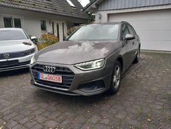 Grau Gebraucht 2022 Audi A4 Kombi | 21.990 € (Guter Preis)