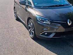 Braun Gebraucht 2016 Renault Grand Scénic IV Van / Kleinbus | 14.800 €