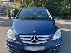 Blau Gebraucht 2010 Mercedes B180 Van / Kleinbus | 3.699 € (Guter Preis)