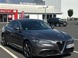Grau Gebraucht 2016 Alfa Romeo Giulia Super Limousine | 17.500 € (Fairer Preis)