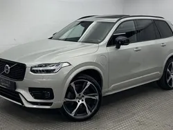 Silber Gebraucht 2022 Volvo XC90 R-Design SUV | 53.800 € (Fairer Preis)
