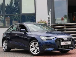 Blau Gebraucht 2022 Audi A3 Sportback Basis Limousine | 20.900 € (Guter Preis)