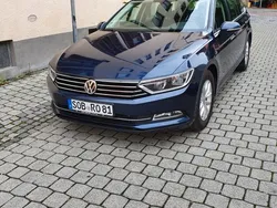 Blau Gebraucht 2016 VW Passat Comfortline Kombi | 11.000 € (Fairer Preis)