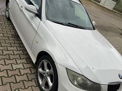 Weiß Gebraucht 2007 BMW 320 Kombi | 3.500 € (Fairer Preis)