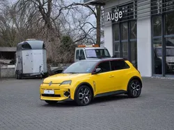 Schwarz Neu 2025 Renault R5 Techno Kleinwagen | 34.500 € (Etwas zu teuer)