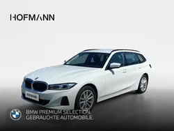 Alpinweiß uni Gebraucht 2023 BMW 320 Shadowline Kombi | 34.890 € (Fairer Preis)