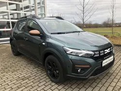Zedergrün dqk Gebraucht 2024 Dacia Sandero Extreme Kleinwagen | 18.750 € (Fairer Preis)