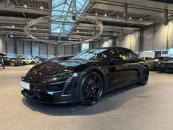 Tiefschwarzmetallic Gebraucht 2021 Porsche Taycan Turbo Cross Turismo Limousine | 86.890 € (Etwas zu teuer)