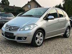 Silber Gebraucht 2009 Mercedes A180 Avantgarde Van / Kleinbus | 5.790 € (Etwas zu teuer)