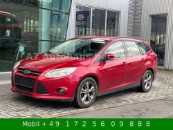 Rot Gebraucht 2014 Ford Focus SYNC Edition Kombi | 5.500 € (Guter Preis)