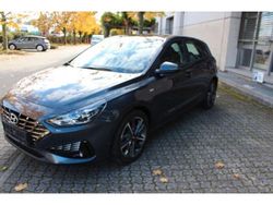 Dark knight (metallic) Gebraucht 2022 Hyundai i30 Trend Limousine | 15.900 € (Fairer Preis)