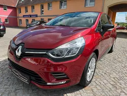 Rot Gebraucht 2017 Renault Clio IV LIMITED Limousine | 9.550 € (Etwas zu teuer)