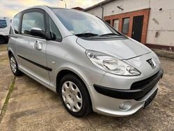 Silber Gebraucht 2005 Peugeot 1007 Kleinwagen | 1.899 € (Fairer Preis)