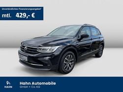Deep black perleffekt Gebraucht 2023 VW Tiguan Life SUV | 31.290 € (Fairer Preis)