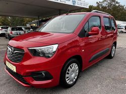 Rot Gebraucht 2018 Opel Combo Life Edition Van / Kleinbus | 12.950 € (Guter Preis)