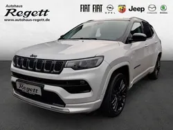 Silber Gebraucht 2022 Jeep Compass SUV | 32.990 € (Fairer Preis)