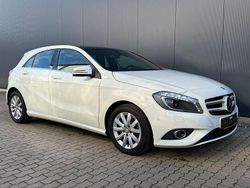 Weiß Gebraucht 2015 Mercedes A180 AMG line Limousine | 9.999 € (Guter Preis)