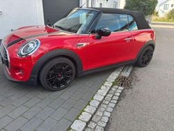 Rot Gebraucht 2020 Mini Cooper Kleinwagen | 20.800 € (Etwas zu teuer)
